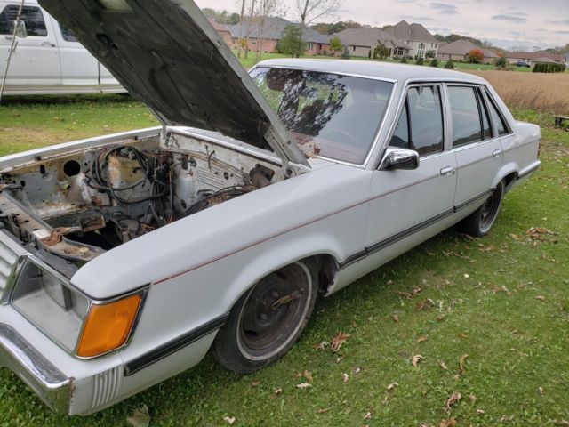 1986 Ford LTD