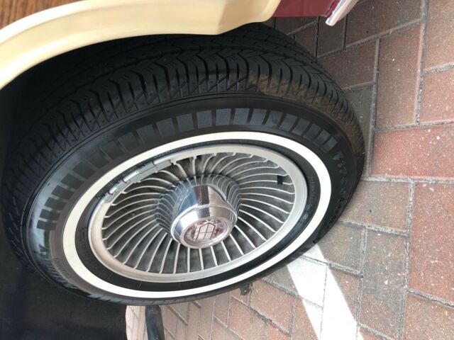 1986 Burgundy Ford Crown Victoria