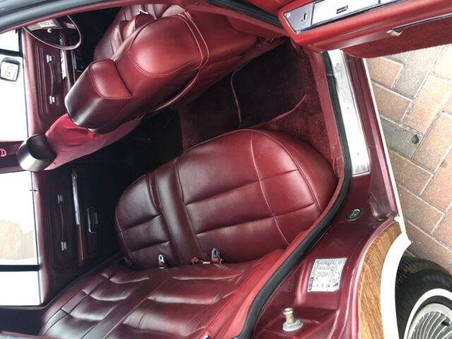 1986 Burgundy Ford Crown Victoria