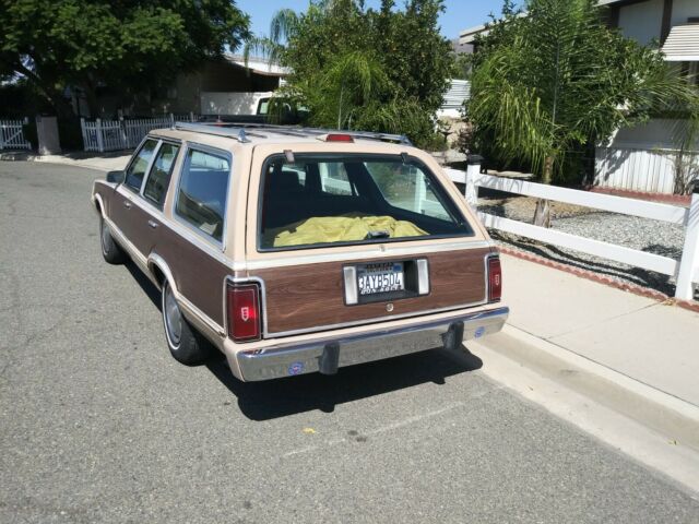 1986 Beige /  Tan Ford LTD Wagon