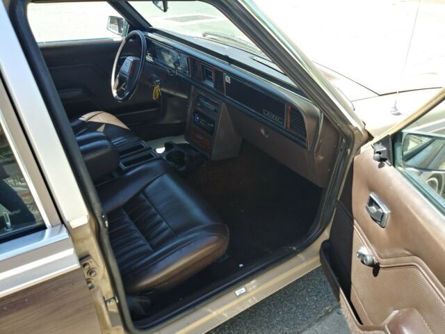1986 Beige /  Tan Ford LTD Wagon