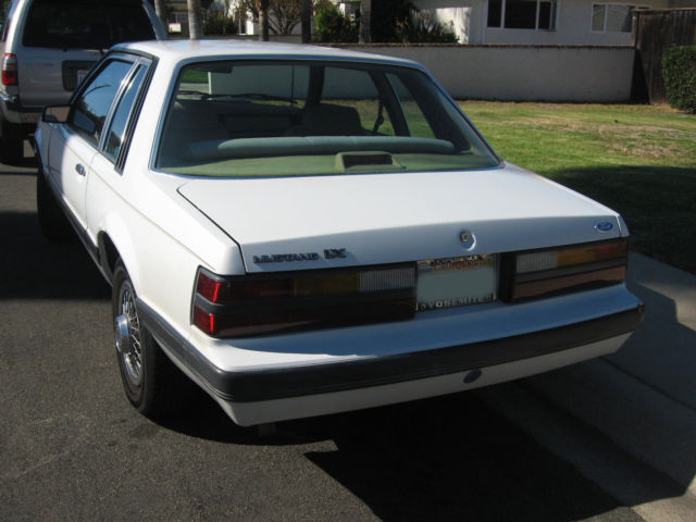 1986 White Ford Mustang Coupe