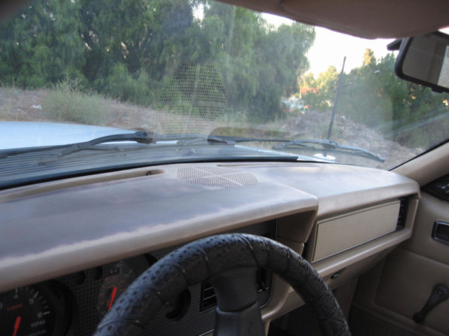1986 White Ford Mustang Coupe