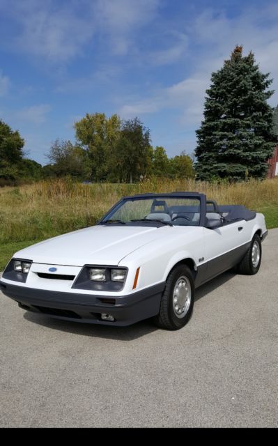 1986 White Ford Mustang Convertible