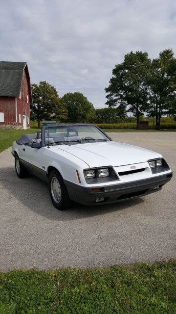 1986 White Ford Mustang Convertible