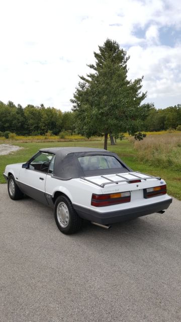 1986 White Ford Mustang Convertible