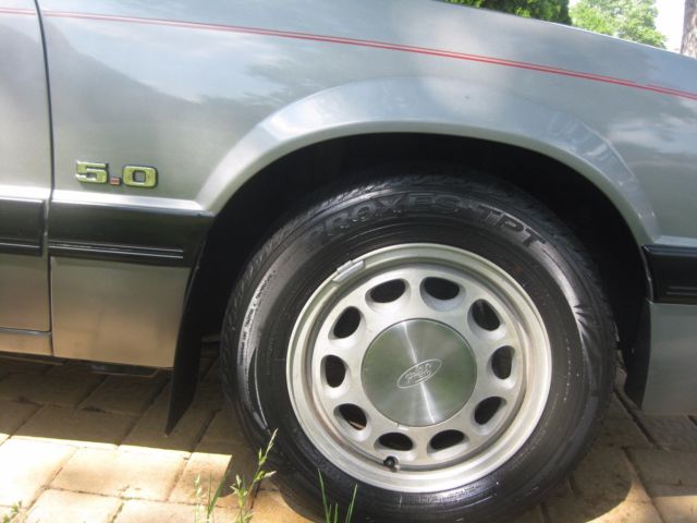 1986 Gray Ford Mustang Convertible