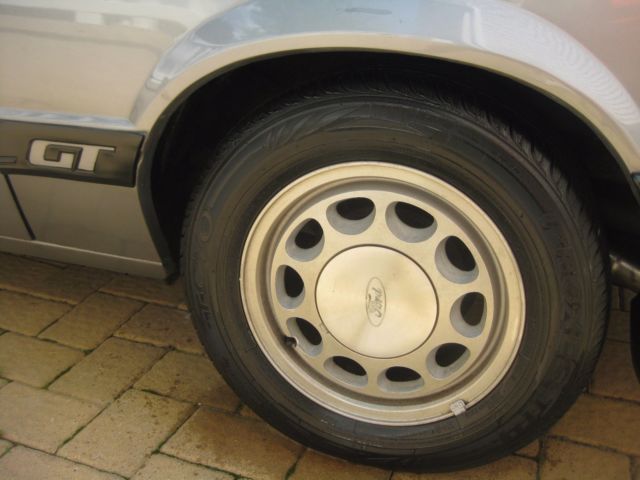 1986 Gray Ford Mustang Convertible