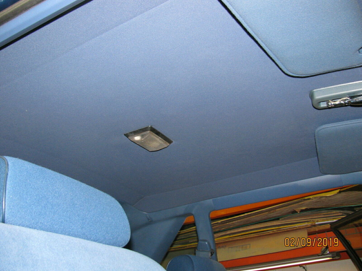 1986 White Ford Mustang Coupe