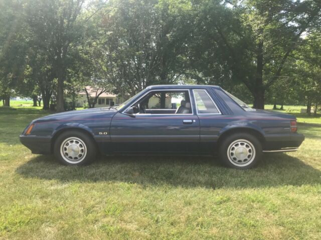 1986 Blue Ford Mustang Coupe