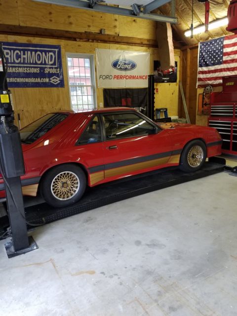 1986 Red Ford Mustang