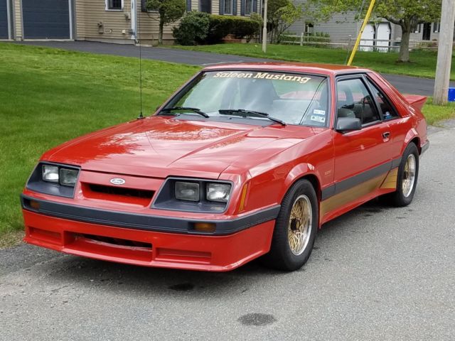 1986 Red Ford Mustang