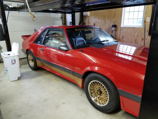 1986 Red Ford Mustang