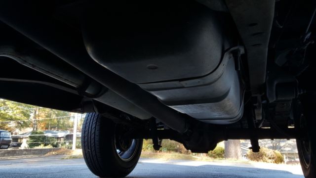 1986 White Ford Ranger Truck