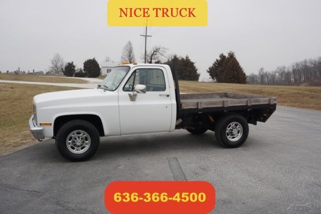 1986 White GMC Sierra 3500 Pickup Truck