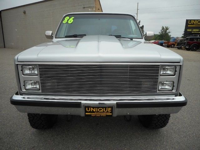 1986 Silver GMC Jimmy SUV