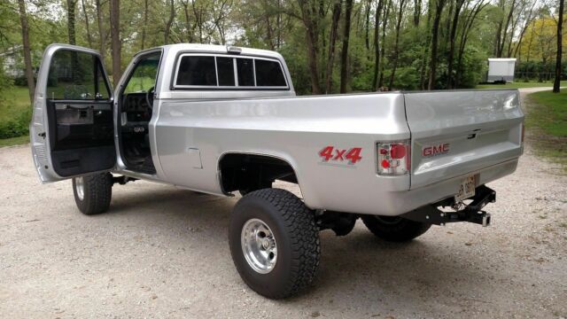 1986 Silver GMC 1500 Cab & Chassis