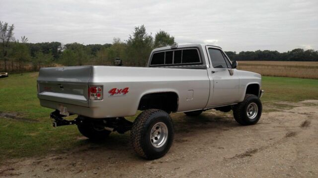 1986 Silver GMC 1500 Cab & Chassis