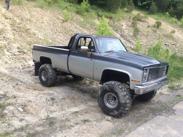 1986 GMC Sierra 1500 Standard Cab Pickup