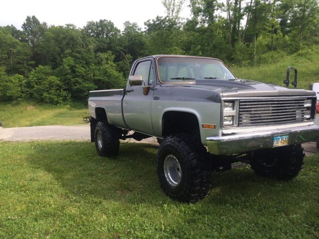 1986 GMC Sierra 1500 Standard Cab Pickup