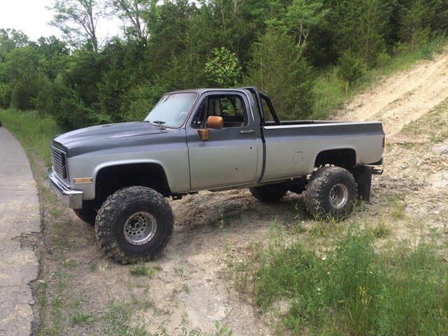 1986 GMC Sierra 1500 Standard Cab Pickup