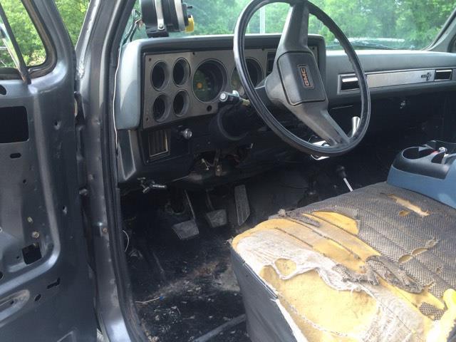 1986 GMC Sierra 1500 Standard Cab Pickup