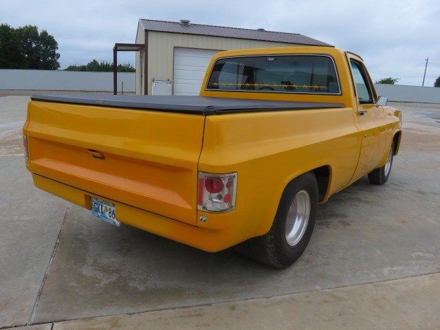 1986 Yellow Chevrolet Other Pickups