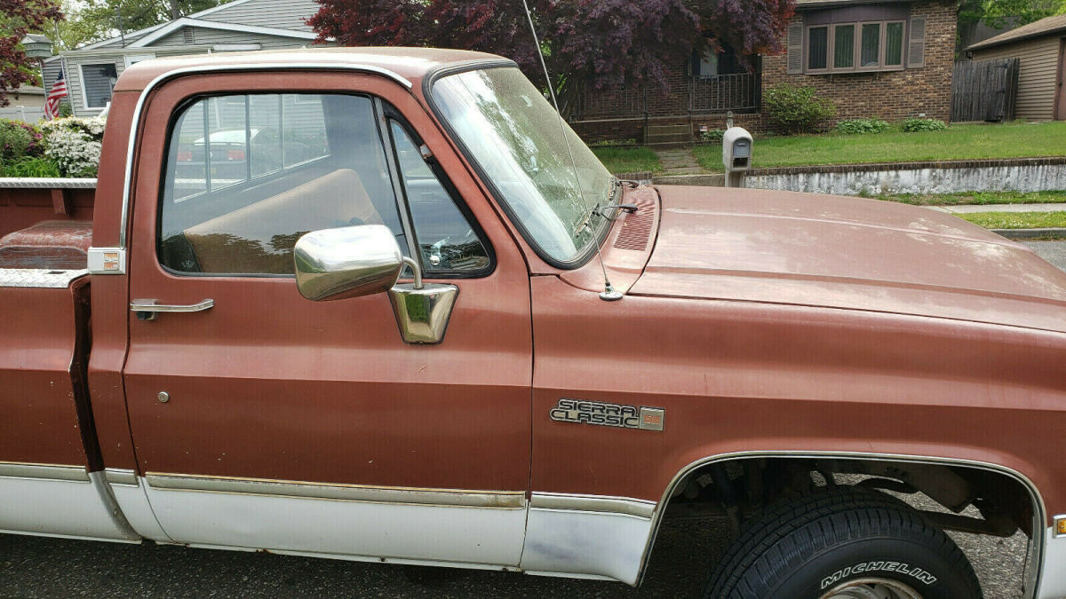 1986 Tan GMC Sierra 1500 Standard Cab Pickup