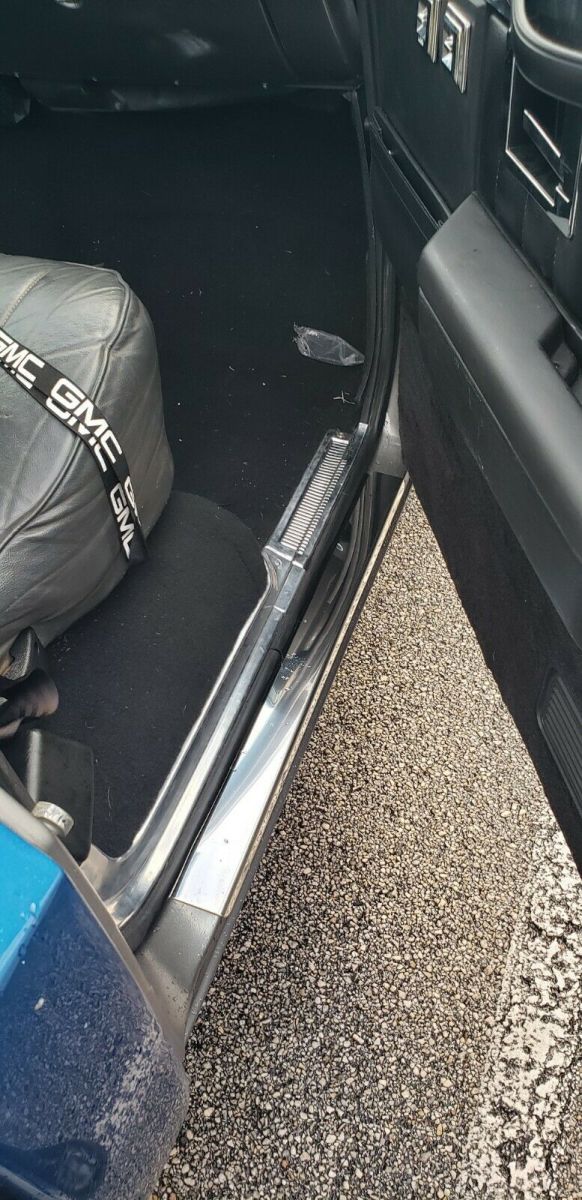 1986 GMC Sierra 1500 Standard Cab Pickup