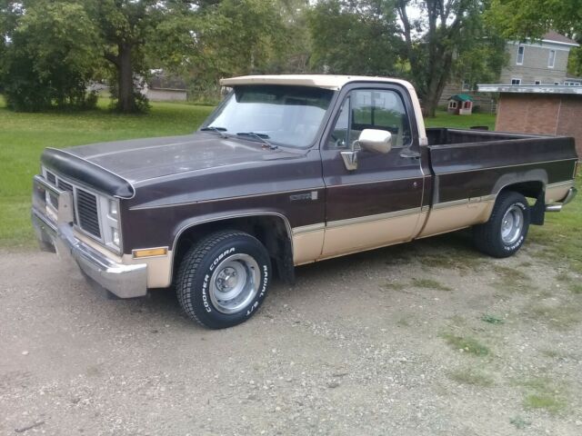 1986 Brown GMC Sierra 1500 Standard Cab Pickup