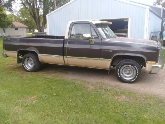 1986 Brown GMC Sierra 1500 Standard Cab Pickup