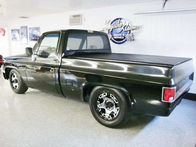 1986 Black GMC Sierra 1500 Standard Cab Pickup