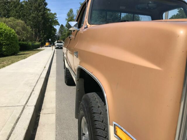1986 Gold GMC Sierra 1500 Cab & Chassis