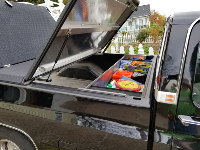 1986 Black GMC Truck Standard Cab Pickup