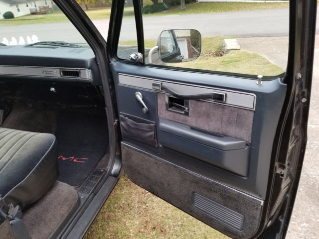 1986 Black GMC Truck Standard Cab Pickup
