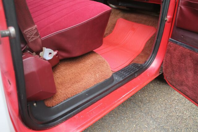 1986 Red Chevrolet C/K Pickup 1500 Standard Cab Pickup