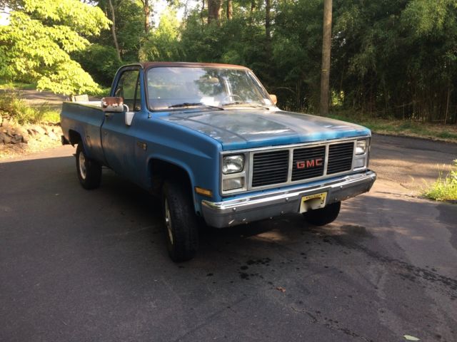 1986 Blue GMC Sierra 2500 Standard Cab Pickup