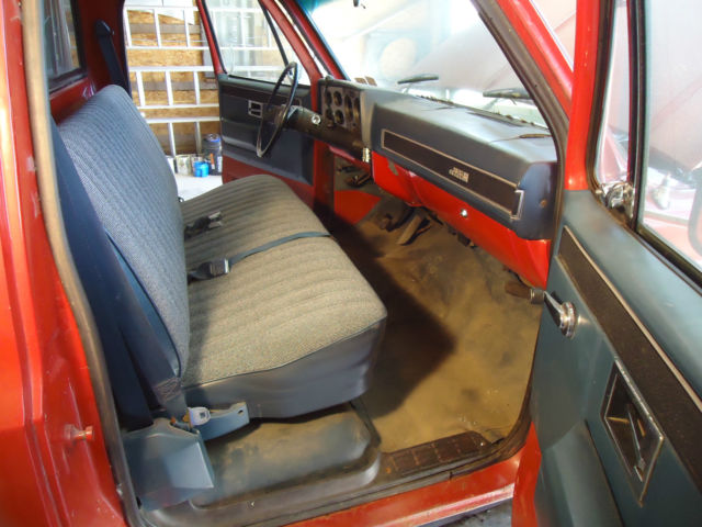 1986 Red/Gray GMC Sierra 2500 Standard Cab Pickup