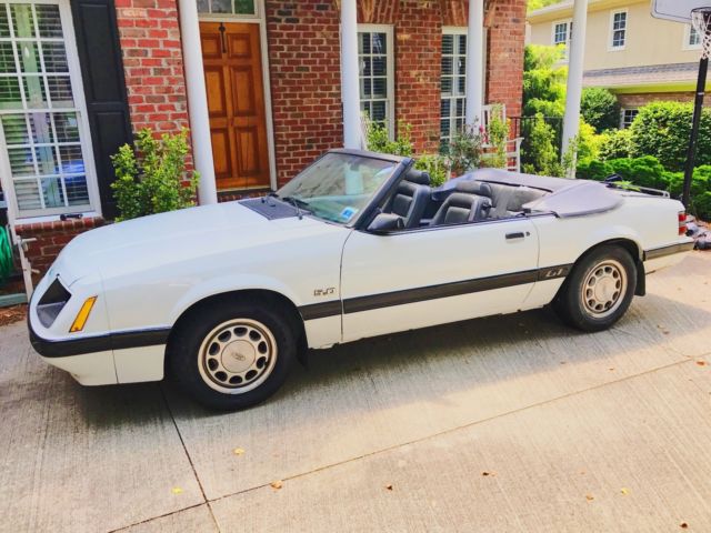 1986 White Ford Mustang Convertible