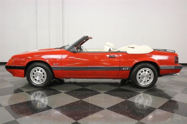 1986 Red Ford Mustang