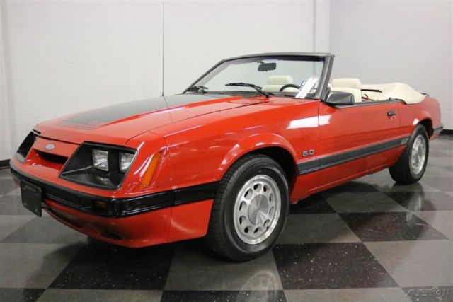 1986 Red Ford Mustang