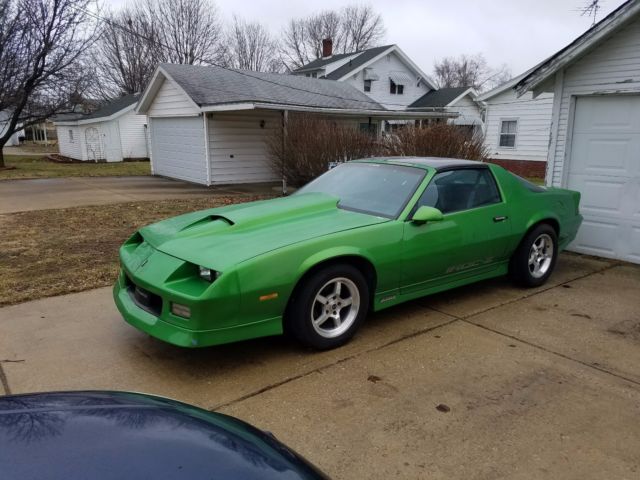 1986 Green Chevrolet Camaro Coupe
