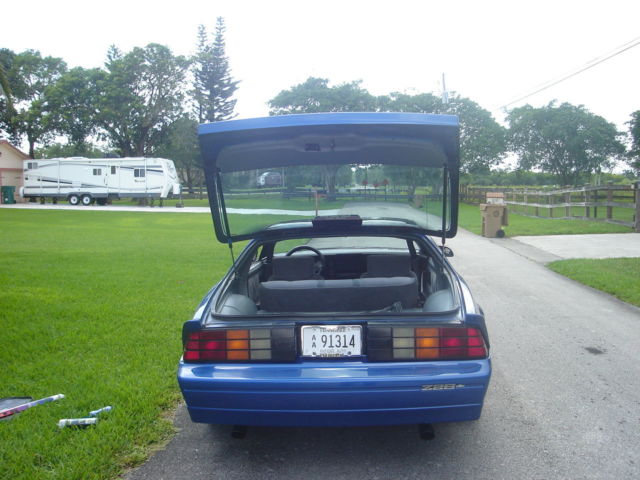 1986 BLUE Chevrolet Camaro Coupe