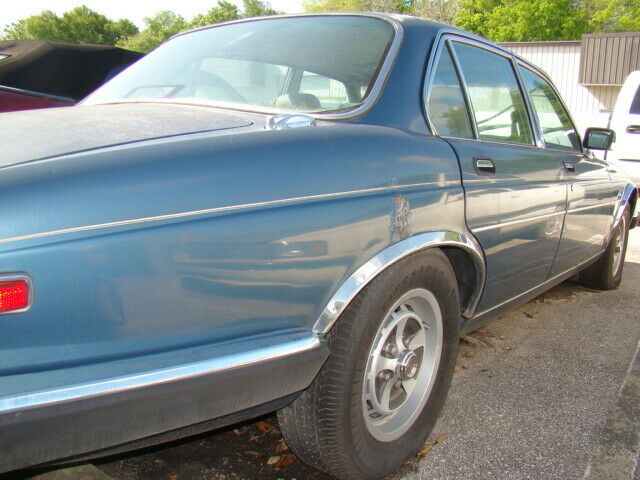1986 Jaguar XJ6