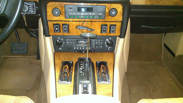 1986 CLARET RED Jaguar XJ6 Sedan