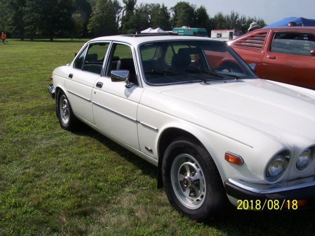 1986 White Jaguar XJ6 4 Door