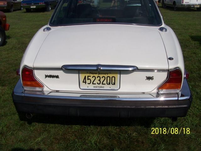 1986 White Jaguar XJ6 4 Door
