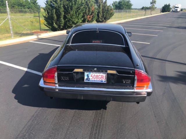 1986 Black Jaguar XJS COUPE