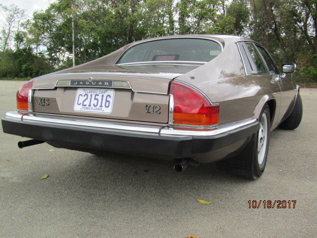 1986 Gold Jaguar XJS Coupe