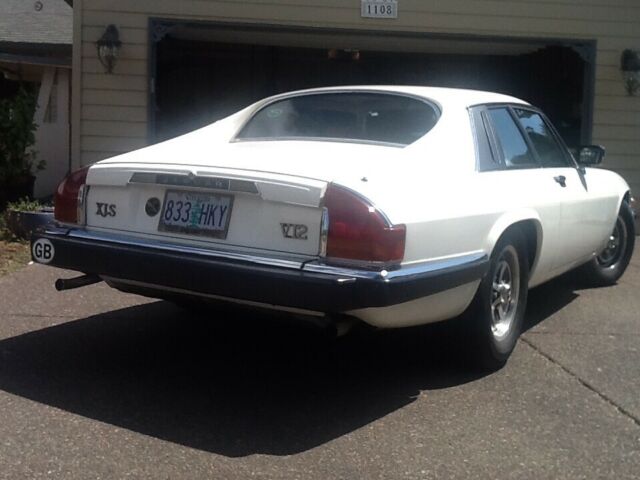 1986 White Jaguar XJS Coupe